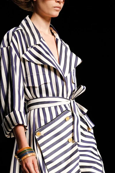Look 63